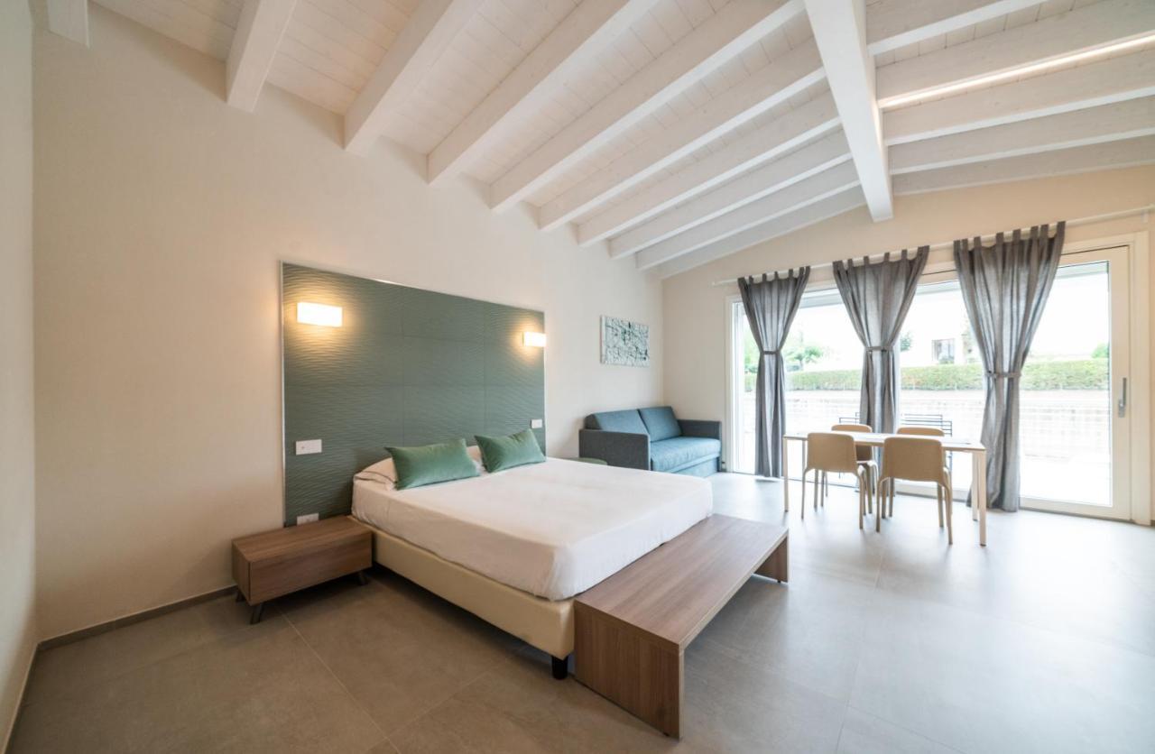 A Casa Di Sabina Hotel Desenzano del Garda Exterior photo
